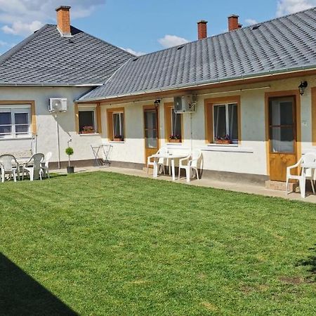 Rozika Apartman Ii. Hajduszoboszlo Exterior foto