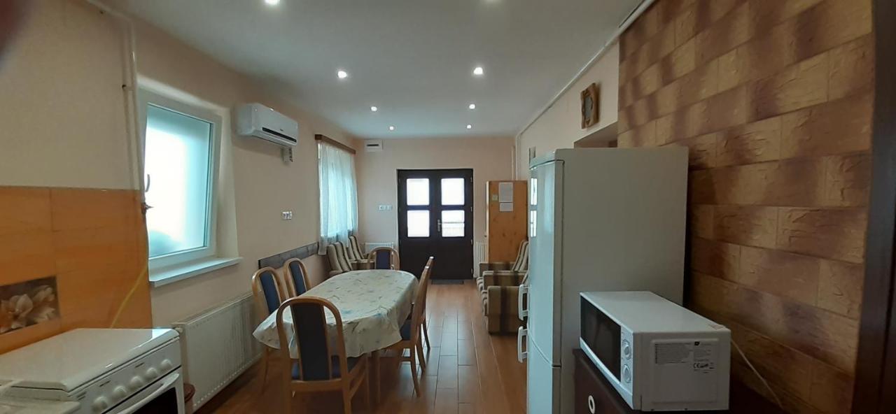 Rozika Apartman Ii. Hajduszoboszlo Exterior foto